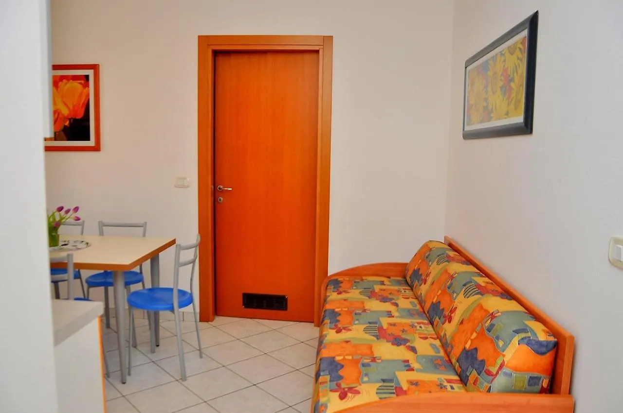 Renewed Flat In A Seafront Building With Pool Apartment Bibione