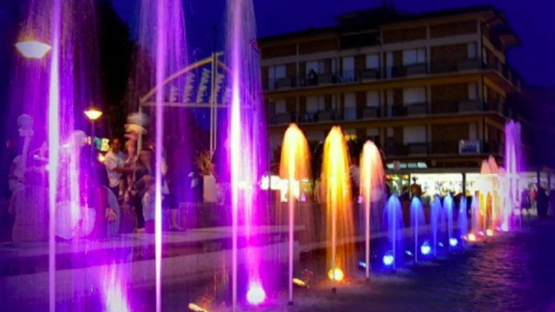 Renewed Flat In A Seafront Building With Pool Apartment Bibione