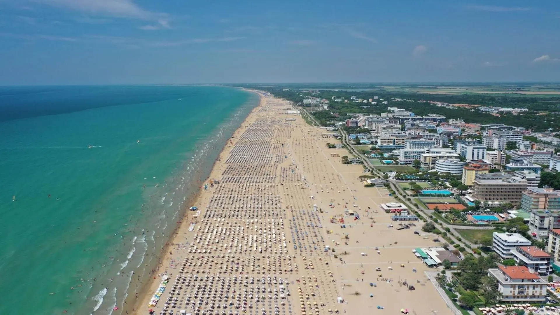 Renewed Flat In A Seafront Building With Pool Apartment Bibione